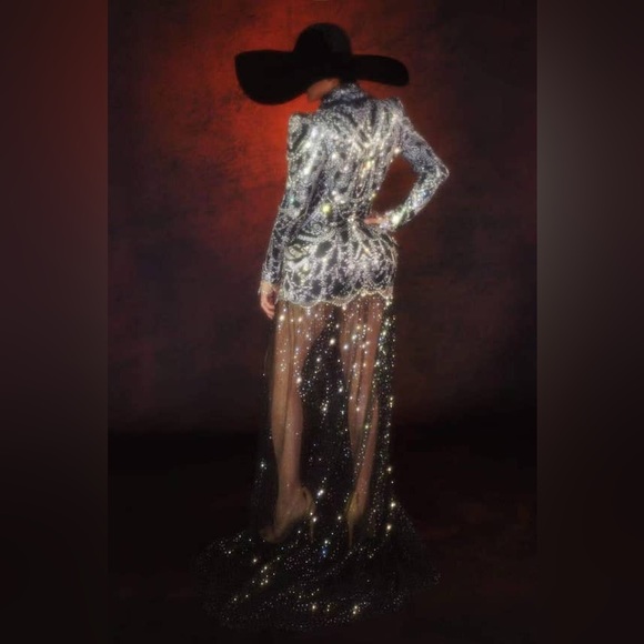 Black and Silver Diamond Long Blazer Dress - Picture 7 of 10